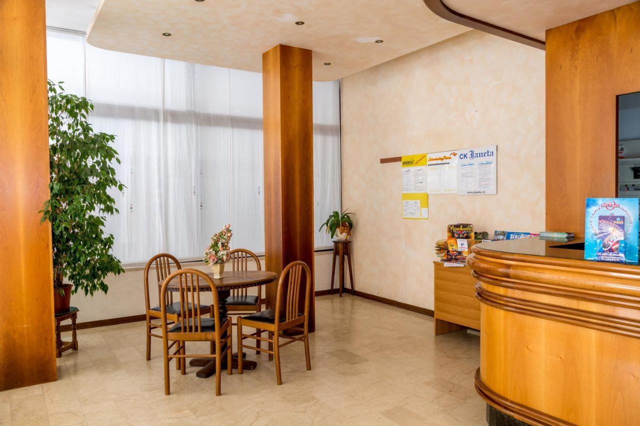 Residence Alla Rotonda Lido di Jesolo Luaran gambar