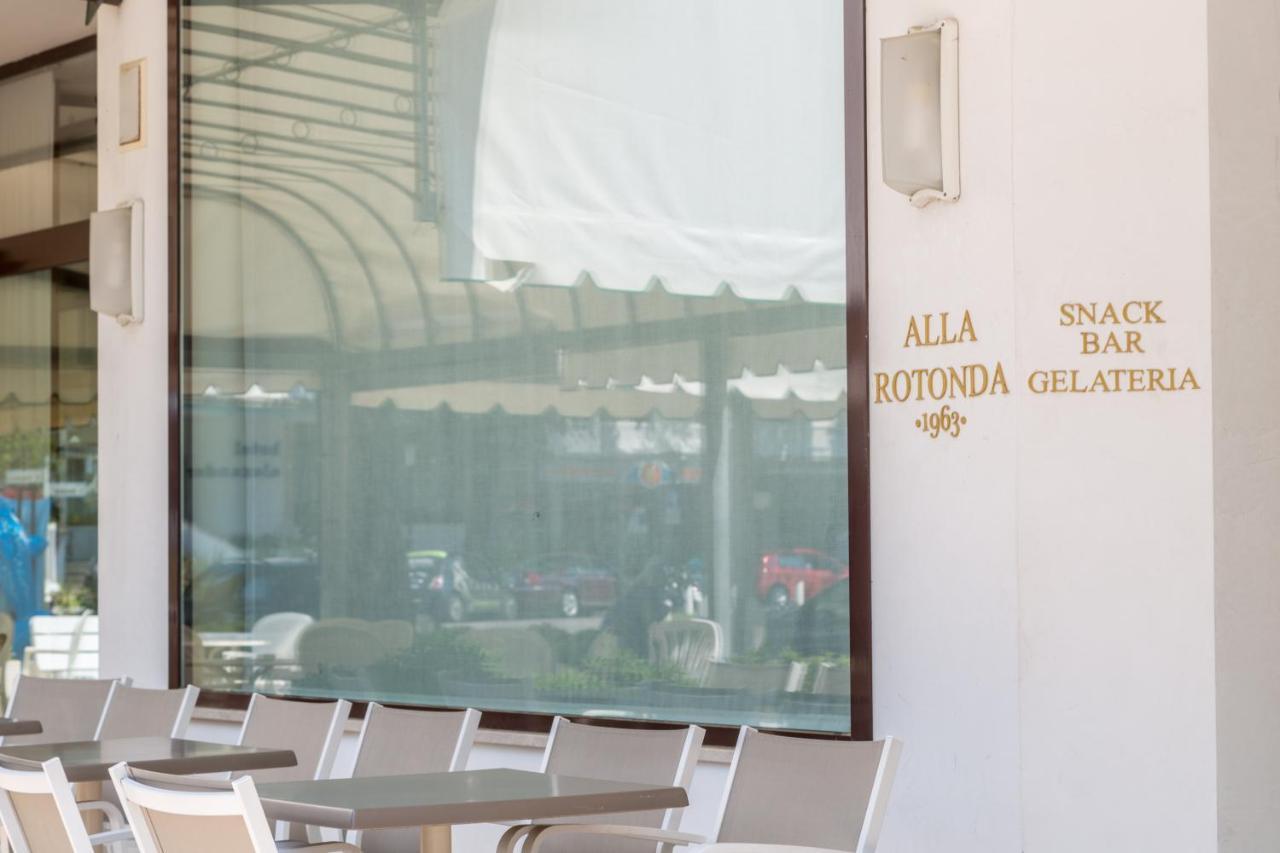 Residence Alla Rotonda Lido di Jesolo Luaran gambar
